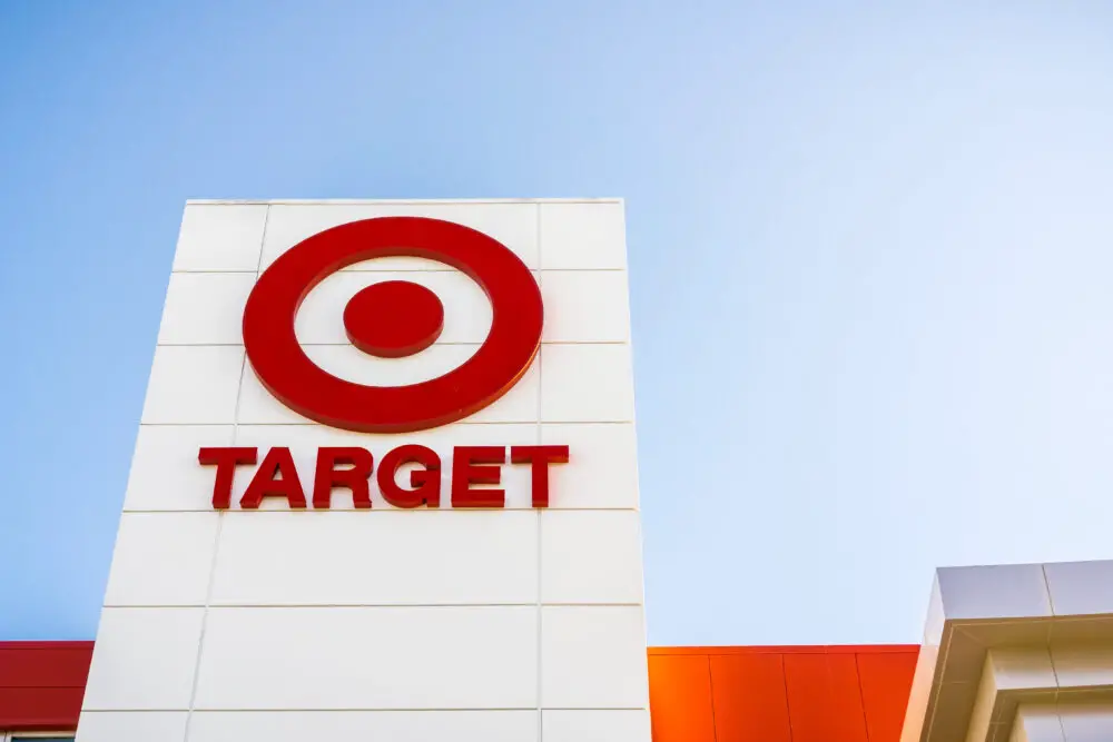 is-target-going-to-be-open-on-thanksgiving-2021?