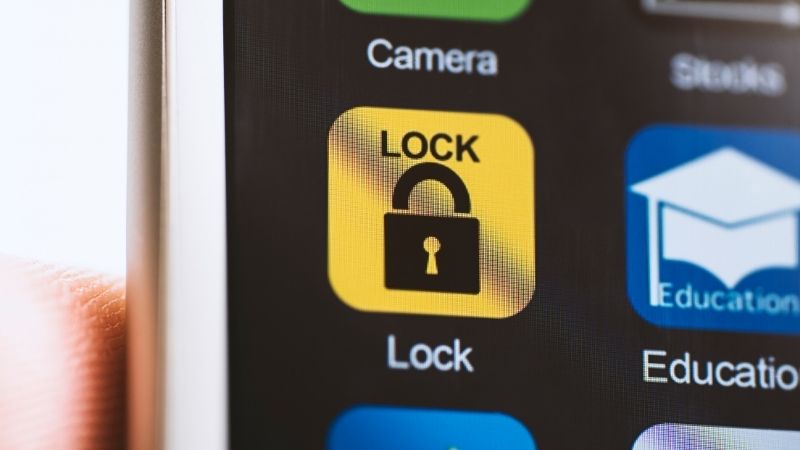 does-verizon-lock-phones?-(your-full-guide)